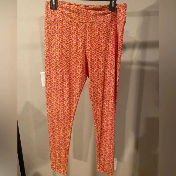LuLaRoe Pants - Lularoe Womens Leggings Size Tall And Curvy Flowers And Leaves Pink Green Yellow